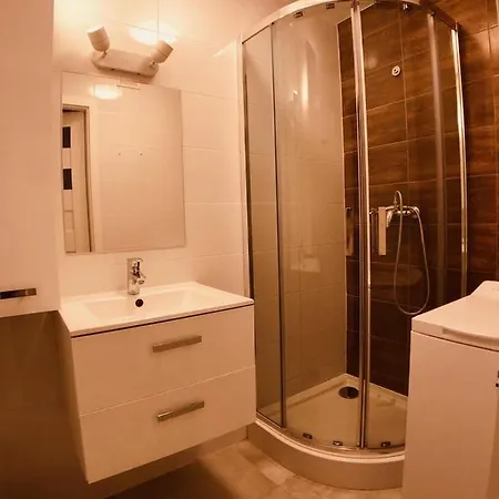 Homestay Ergo Arena Rooms *